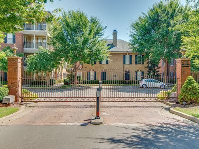 309 Seven Springs Way APT 402, Brentwood, TN, 37027