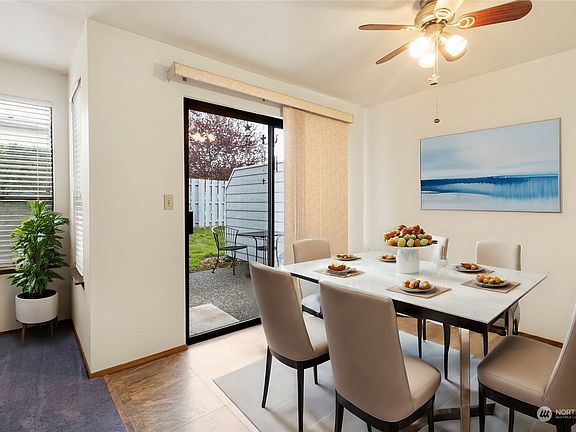 5th image of 10928 SE 251st Place #C
