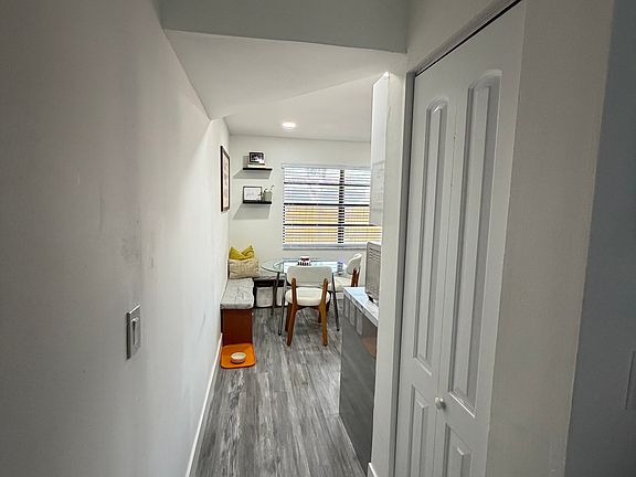 5th image of 520 NW 109th Ave #6