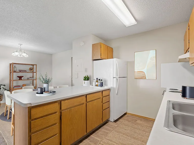 One Bedroom A - 1 Bed / 1 Bath - 725 Sq.Ft.
