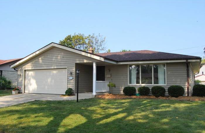 1st image of 9026 W Grantosa Dr