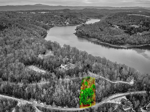 4th image of Stoney Rock Ln