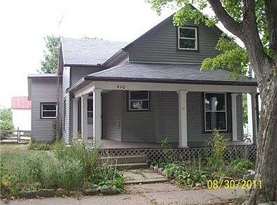 1st image of 410 E Water St