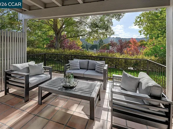 925 Terra California Dr APT 2, Walnut Creek, CA 94595