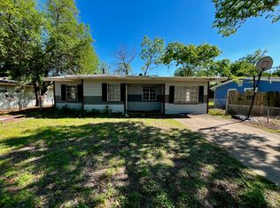 608 Bluebonnet Dr, Hurst, TX 76053