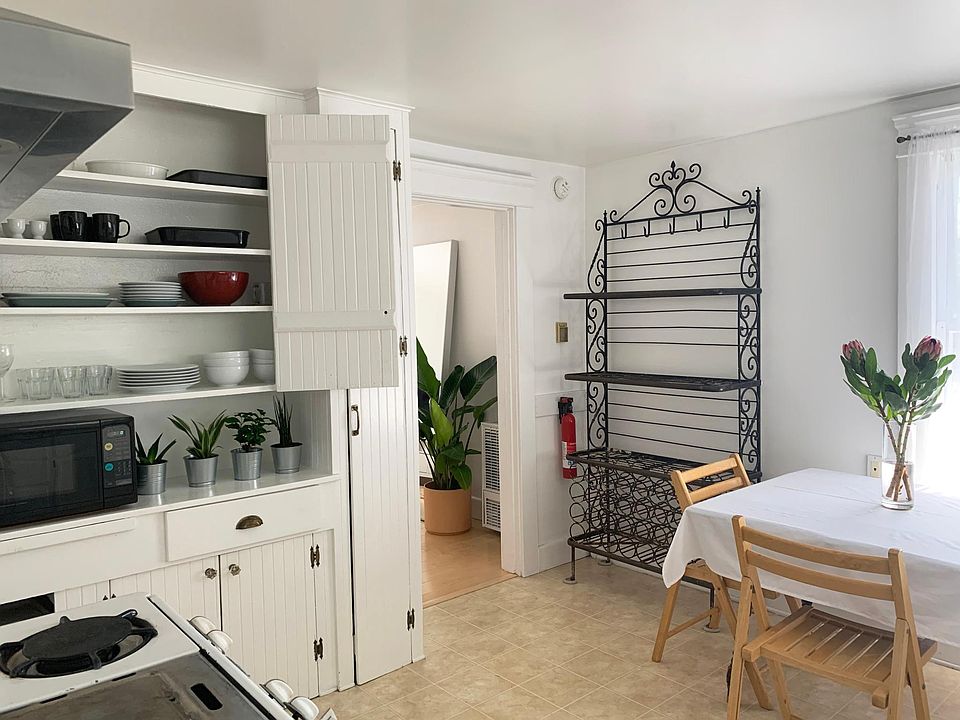 Furnished as in photo