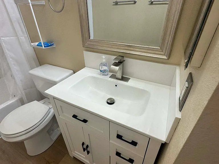 Carissa Dr — Photo 12