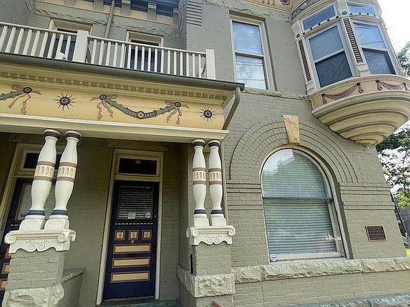 2nd image of 900 E 20th Ave