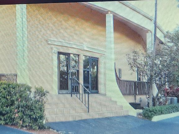 3rd image of 3589 S Ocean Blvd