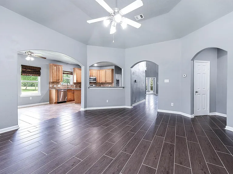 3720 Armand Dr — Photo 11