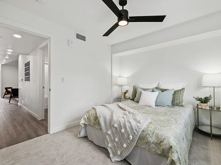 Falcons Landing Apartments — Photo 12