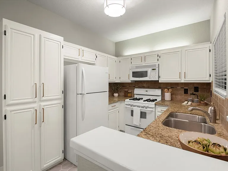 36992 Meadowbrook Cmn #102 — Photo 3