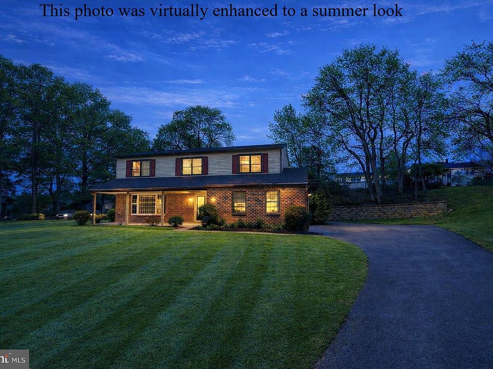 1st image of 745 Windsor Pl