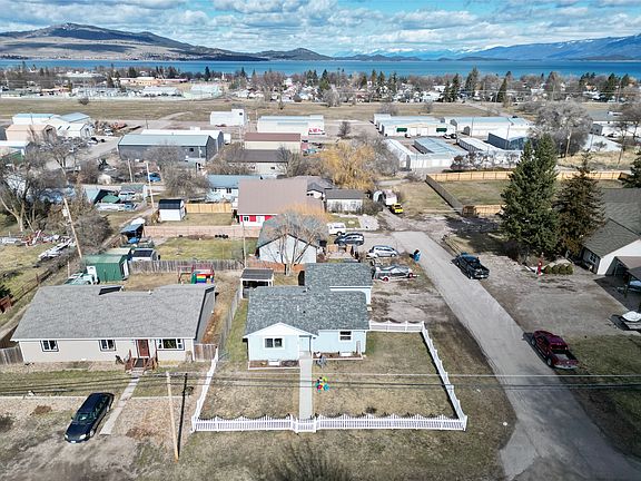 2nd image of 507 11th Ave E