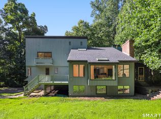 30 North Canton Road, Simsbury, CT 06092