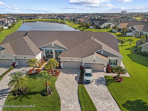 5th image of 2818 Avalonia Dr