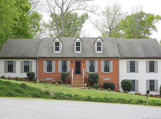 115 Queen Anne Dr, Williamsburg, VA 23185
