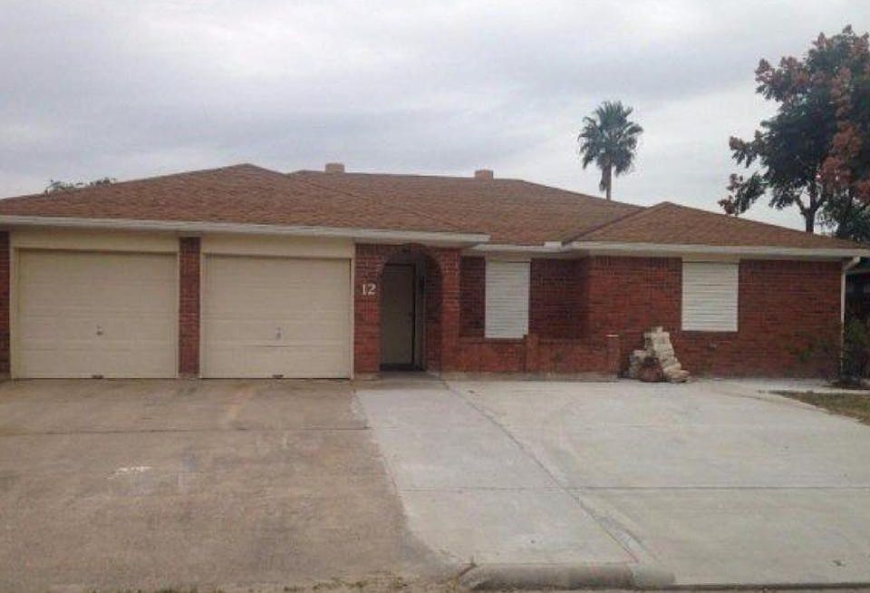 1st image of 12 Back Bay Cir