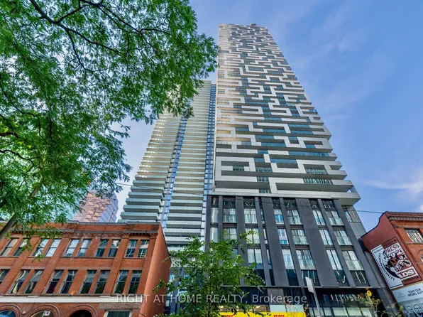 25 Richmond St E, Toronto, ON