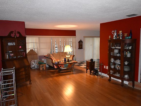 2nd image of 1655 S Highland Ave APT G167