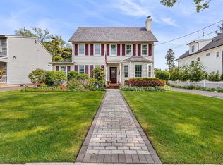 44 Waverly Ave, East Rockaway, NY 11518