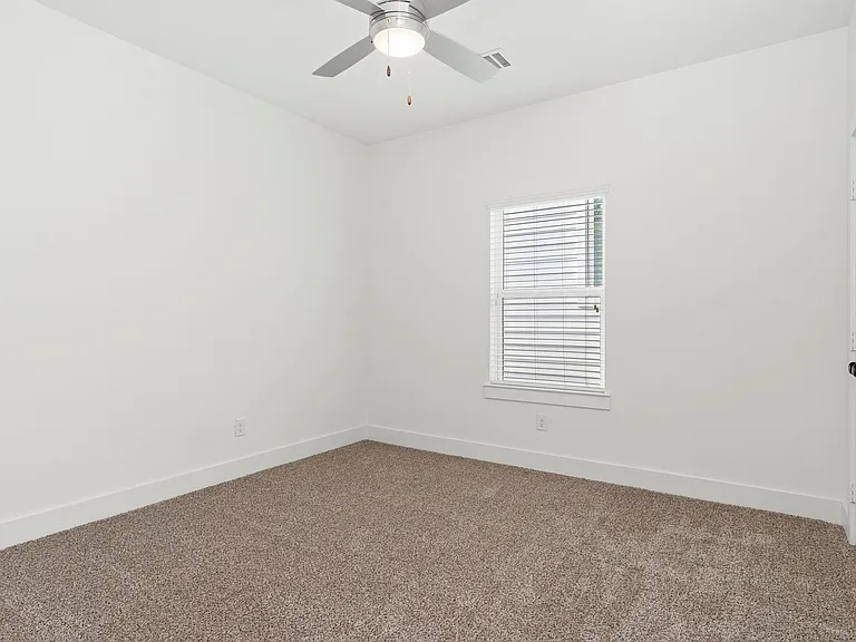 1515 Egypt St — Photo 22