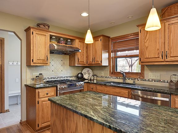 2nd image of W164N10267 Clover Hill Ln
