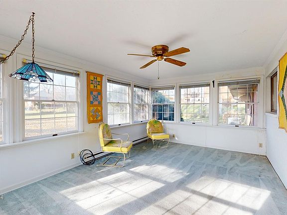4th image of 1620 Croydon Ln