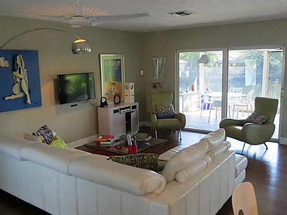 3rd image of 3430 NE 17th Way