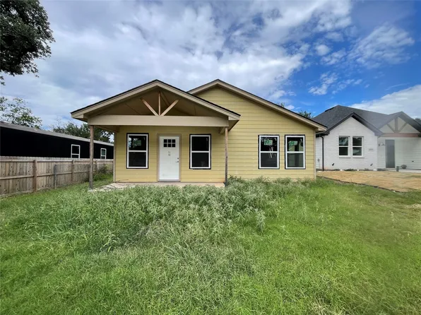3007 Rockwood Dr, Granbury, TX 76048