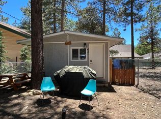 431 Highland Ln, Sugarloaf, CA 92386