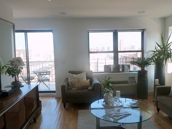 4th image of 2098 Frederick Douglass Blvd APT 8P