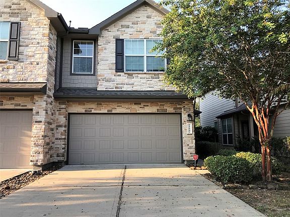 2nd image of 24642 Folkstone Cir