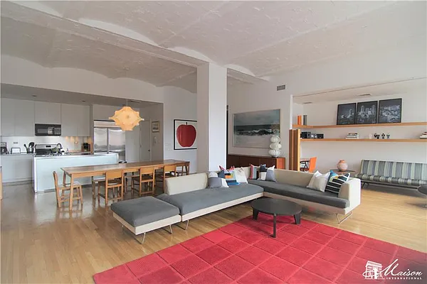 Rented by Maison International | media 57