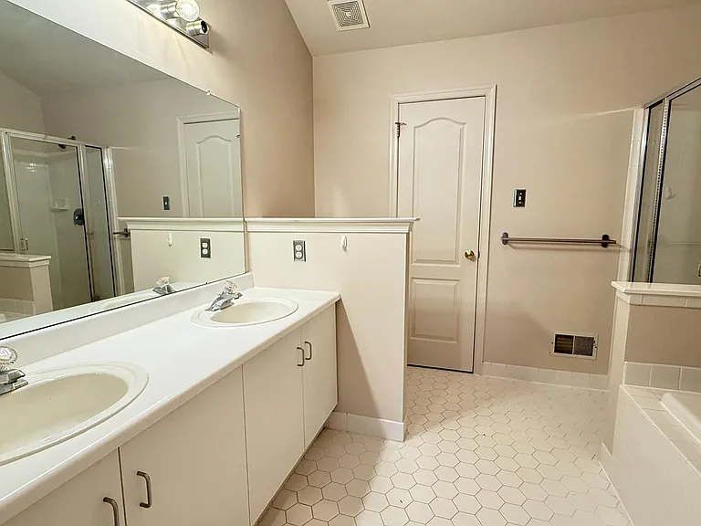 207 Valley Forge Lookout Pl — Photo 22