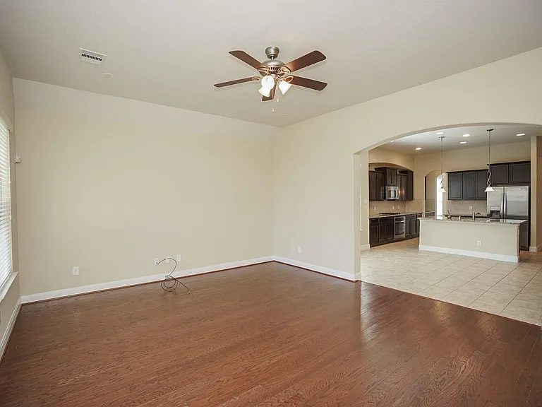 28515 Pleasant Forest Dr — Photo 9