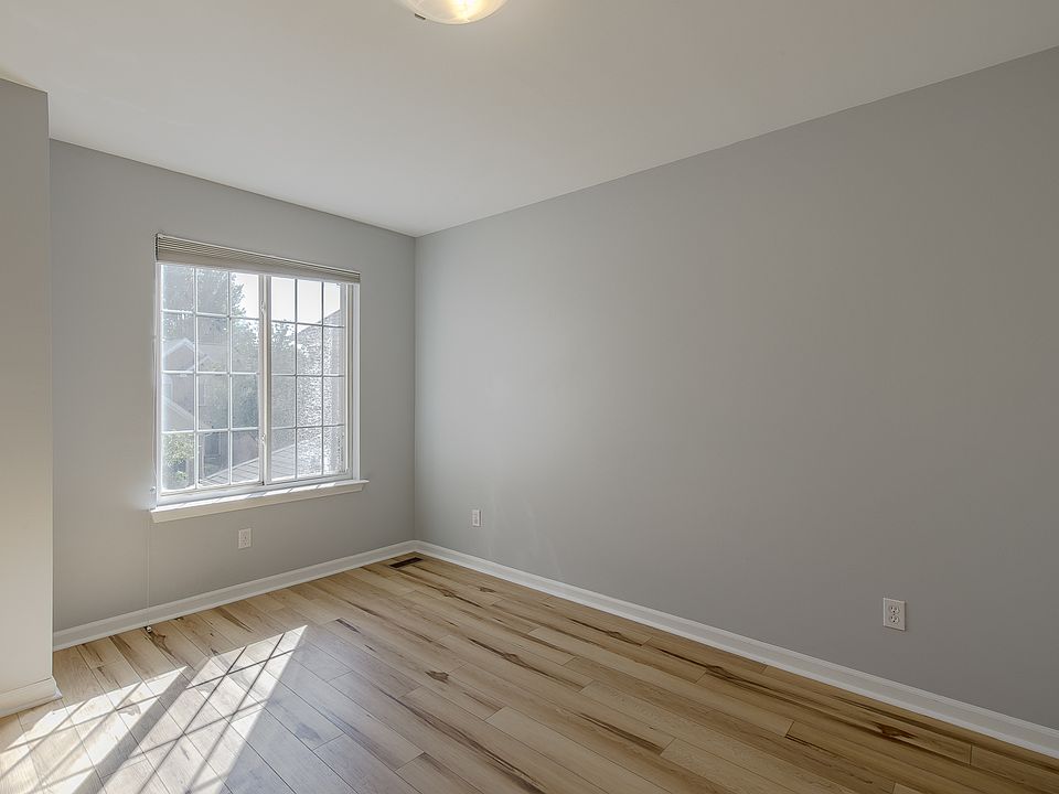 521 James Cir, photo 18