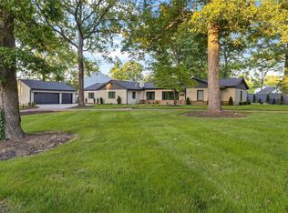 960 Hanna Rd, Ballwin, MO 63021