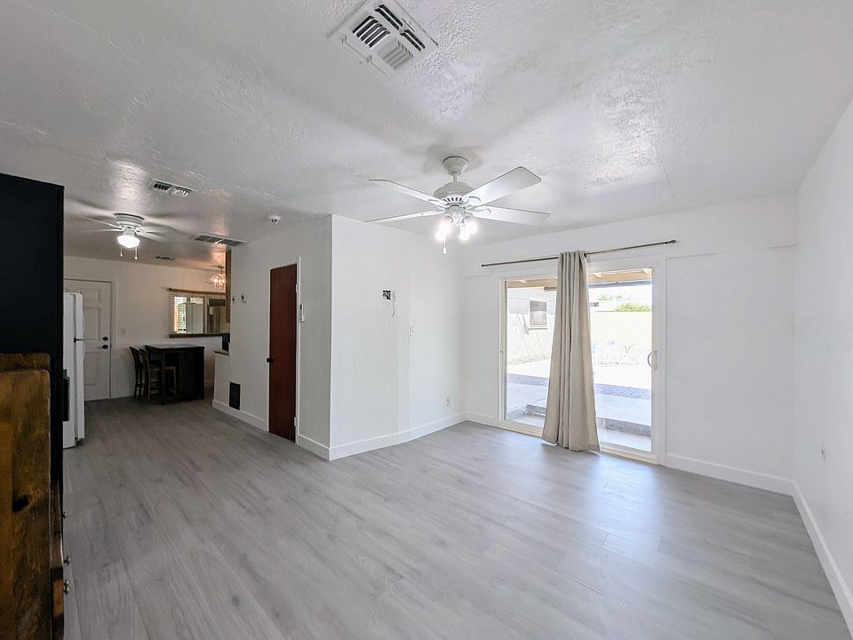 1st image of 2443 E Earll Dr