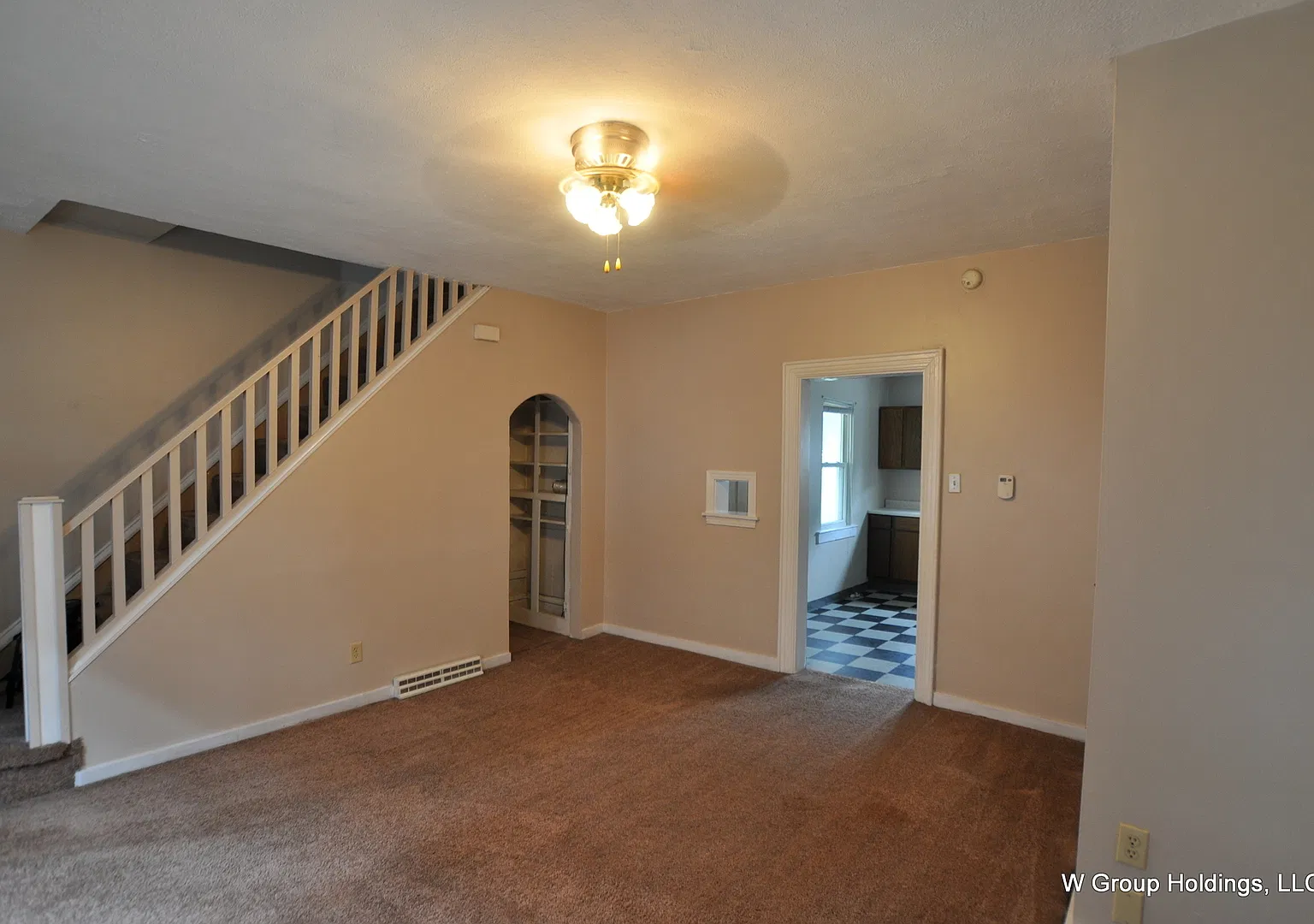 Large 1 Bedroom Home in Up & Coming Millvale! — Photo 1