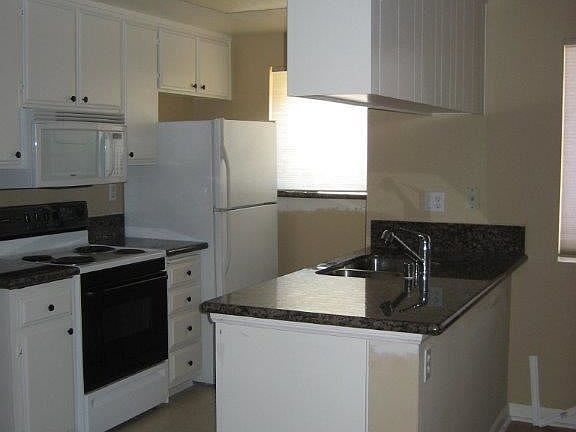 5th image of 1435 Essex St Unit 5