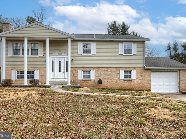 800 Chaucer Dr, Harrisburg, PA 17111