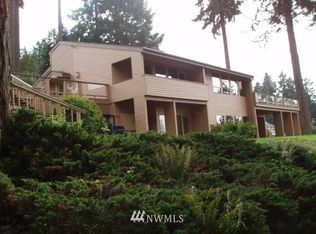 8223 Goodman Dr NW, Gig Harbor, WA