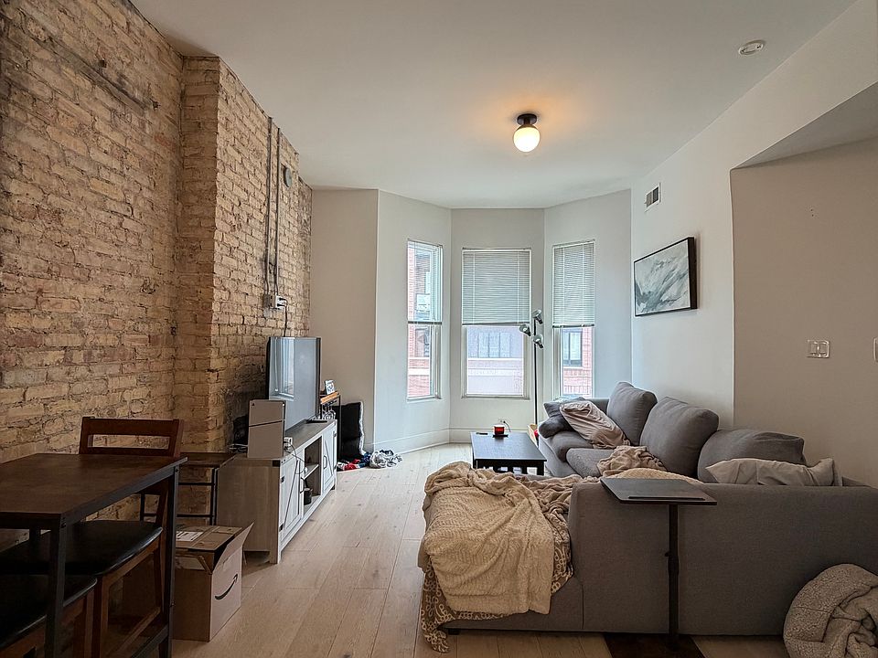 1st image of 324 S Racine Ave #2NF