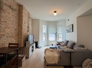 324 S Racine Ave #2NF, Chicago, IL 60607