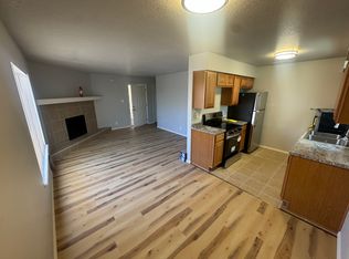 2800 W 4th St APT C, Roswell, NM 88201