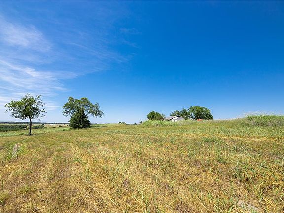 2nd image of 2909 County Road 601