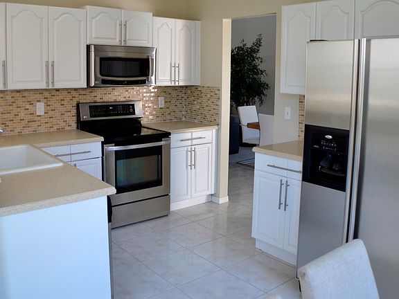 4th image of 16370 NW 19th St