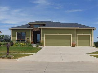 601 W Pine Ave, Norwalk, IA 50211