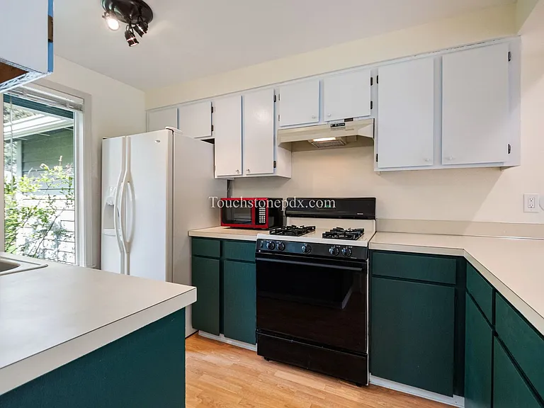 6330 SW 152nd Ave — Photo 11
